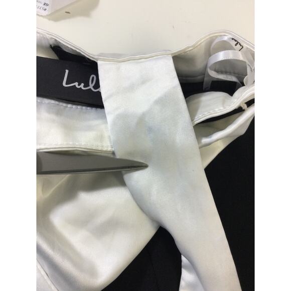 LULU'S XS Luxurious Outlook Black and White Bow Mermaid Maxi Dress NEW b40 flaw - Picture 9 of 11